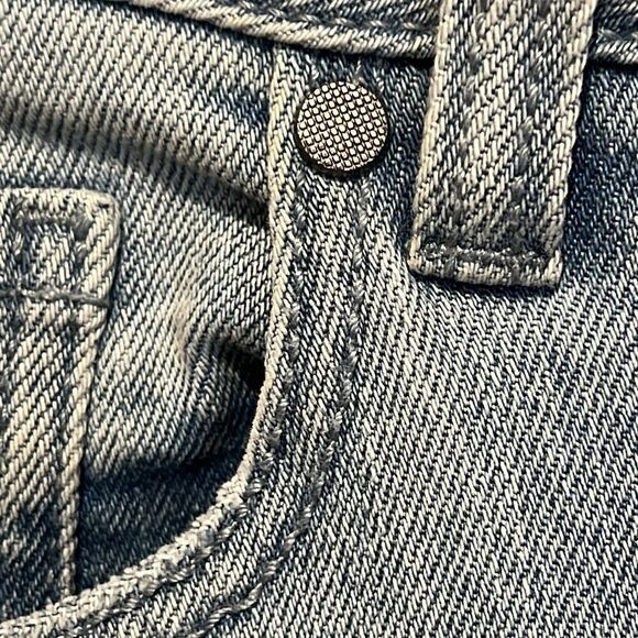 Cabi Blue Light Wash High Rise‎ Straight Leg Jeans Size 4 (fits larger) - Picture 5 of 10